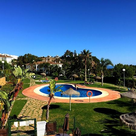 شقة Bahia De Casares إِستيبونا الغرفة الصورة
